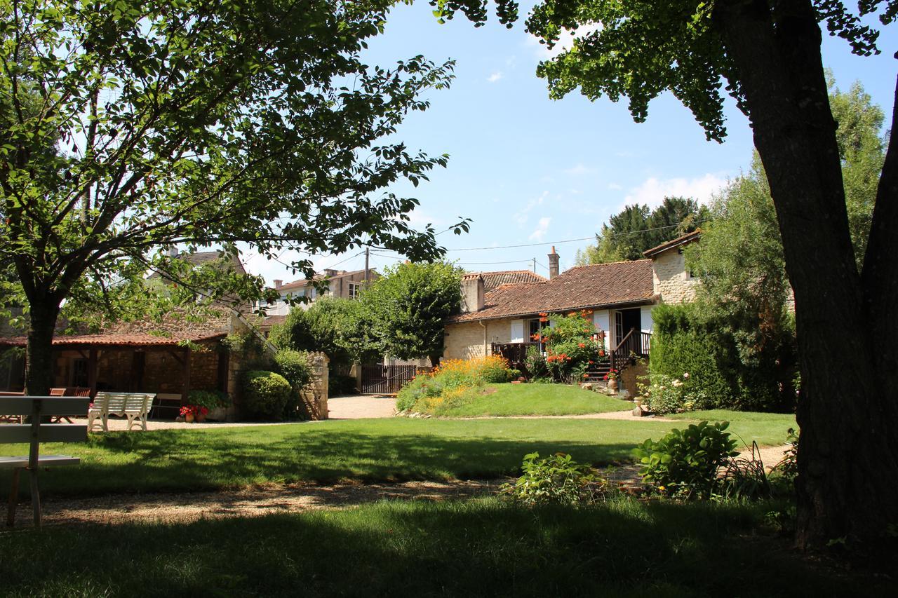 Moulin De Giroir Villa Migne-Auxances ภายนอก รูปภาพ